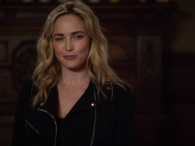 Você seria a Sara Lance!