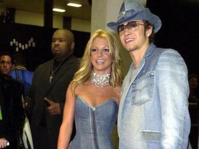 o lacre jeans de Britney e Justin.