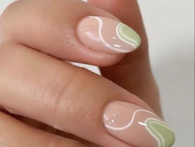 eu boto unhas postiças