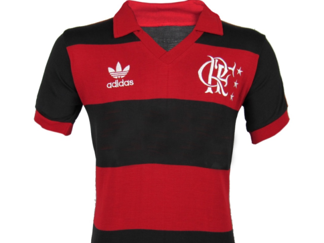 Primeira camisa da Adidas 1980