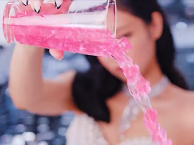 Parabéns você e a fofa jennie💓🖤