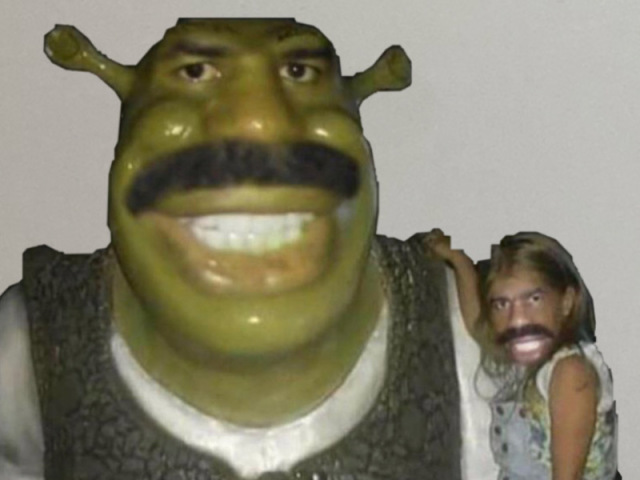 Shrek bigodudo