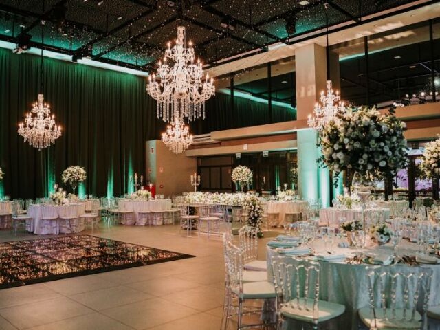 Festa luxuosa! ⭐ ⭐ ⭐