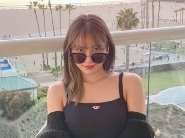 Momo (TWICE)