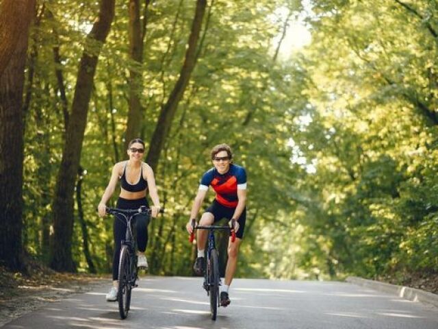 vou de bicicleta com meus amigos!