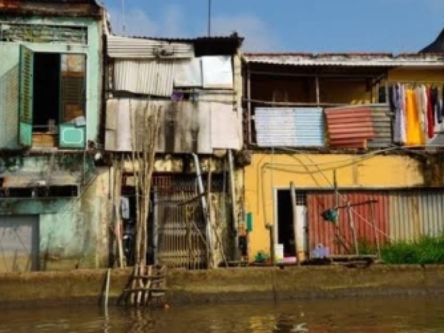 casa pobre em qualquer lugar