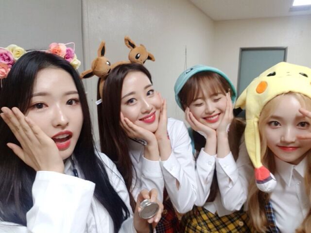 Gowon, Chuu, Hyeju e Yves