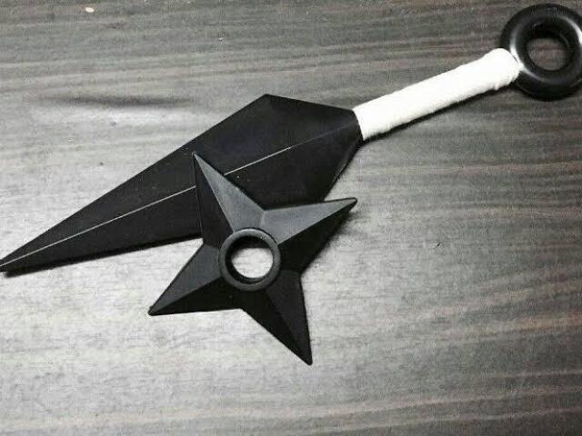 Shurikens e kunais 🥷🗡️