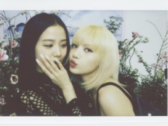 Lisa e Jisoo