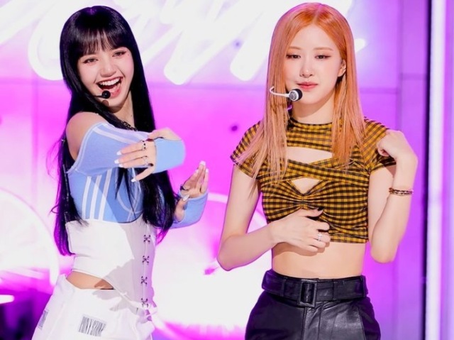 Outfits Da Lisa & Rosé