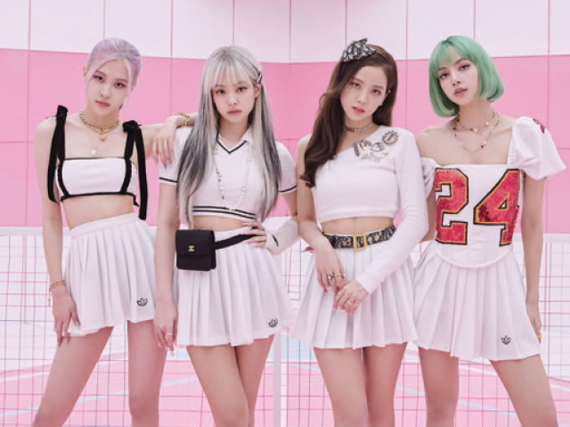 Pakim Rosé/ Parkim Chaeyoung,
Kim Jennie,
Kim Jissoo,
Lissa Mannoban