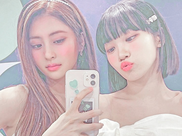 ꒰୨🎙🍚୧ 𑁯 Le Sserafim: 𝐐υαᥣ ꭑ𝖾ꭑᑲ𝗋ⱺ 𝗍𝖾ꭑ 𝖾𝗌𝗌α αᥣ𝗍υ𝗋α? ୭꒱;