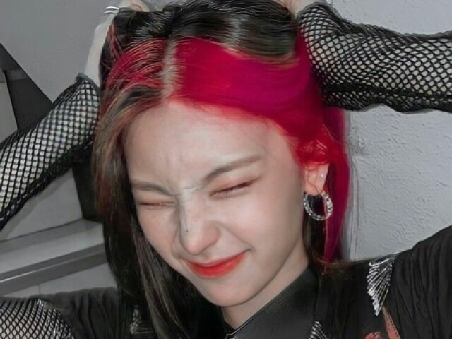 Yeji (itzy)