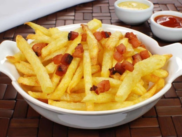 Batata frita com bacon