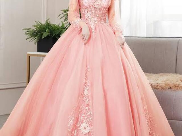 Este vestido rosa maravilhoso