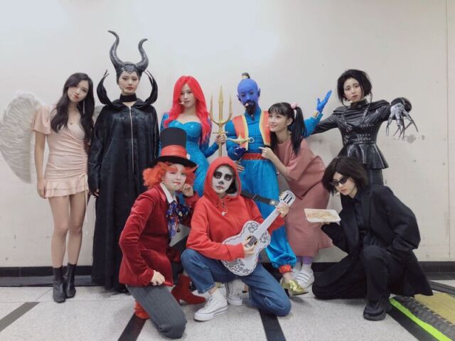 『✞🎃𝑂 𝑇𝑤𝑖𝑐𝑒 𝑖𝑟𝑖𝑎 𝑛𝑎 𝑠𝑢𝑎 𝑓𝑒𝑠𝑡𝑎✞🎃』