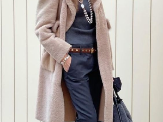 elegante (roupas elegantes, sofisticadas e mais formais, que passam energia madura)