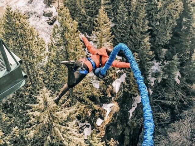 Bungee jump