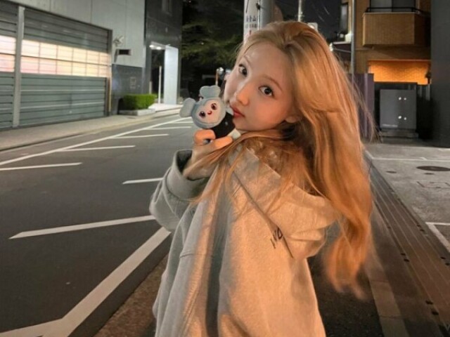 *:・゚ ༘ ─► monte seu girl group e eu digo qual idol seria seu/sua fã!