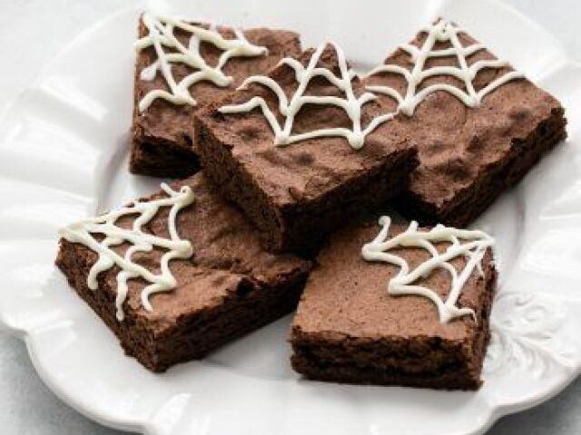 brownie com teia de aranha