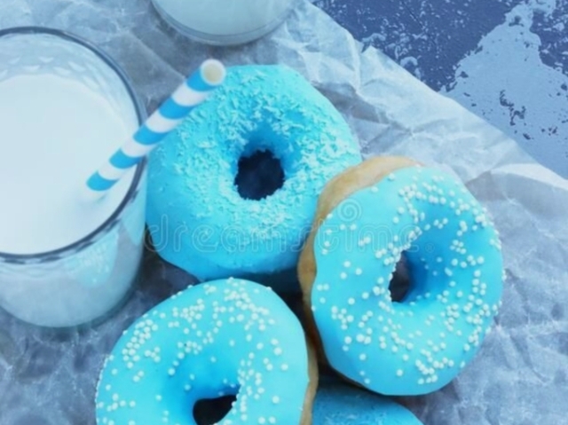 Doces azuis bb para combinar da loja azul bb tem também bebidas azuis e doces azuis🧊