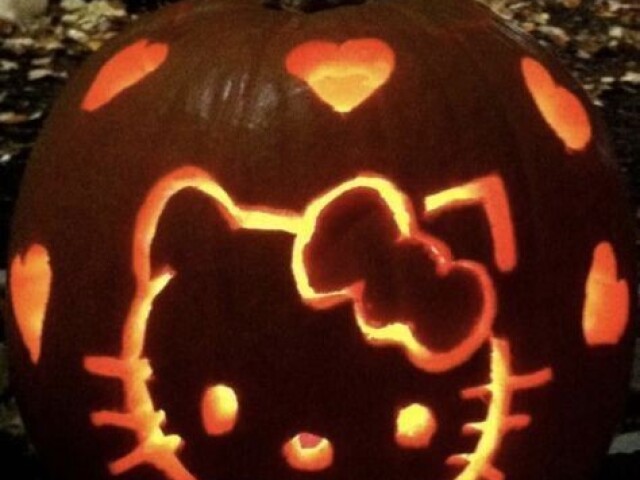 Hello kitty mana!? 🎃