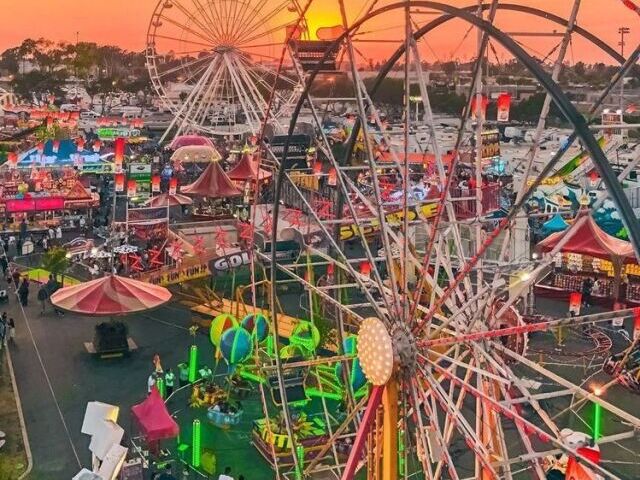 Parque de diversões🎡