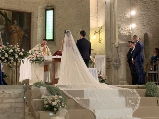 Monte seu casamento dos sonhos.