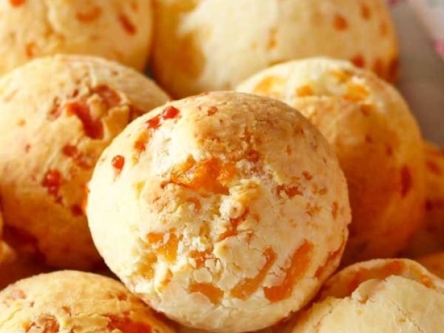 Pão de queijo quentinho