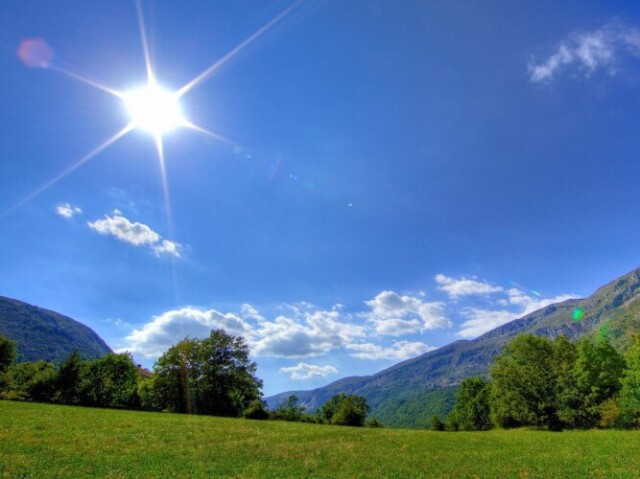 um dia de verao ensolarado