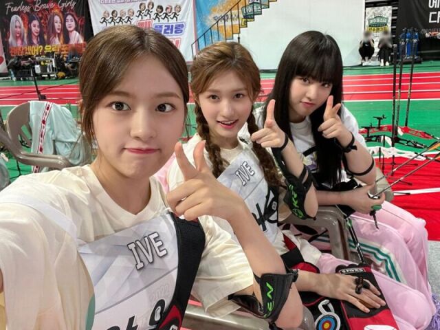 Yujin, Leeseo e Liz