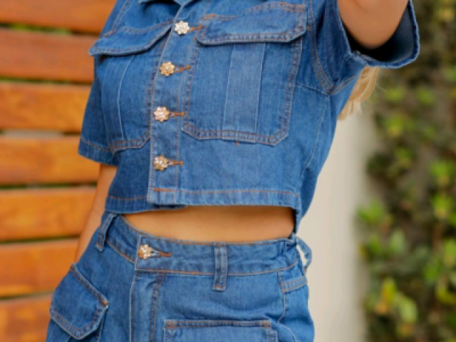 Casual
(A parte de baixo é short)
