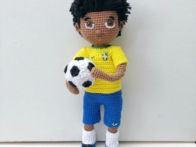 jogador de futebol de brinquedo