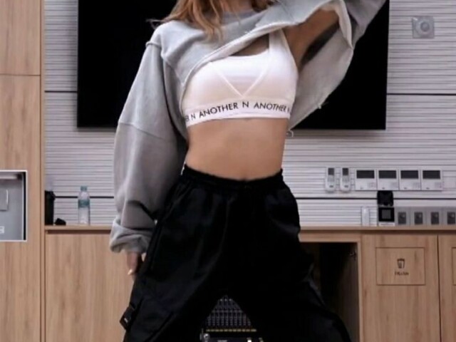 ᅠ