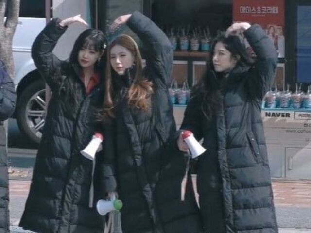 Soojin, Miyeon e Shuhua.