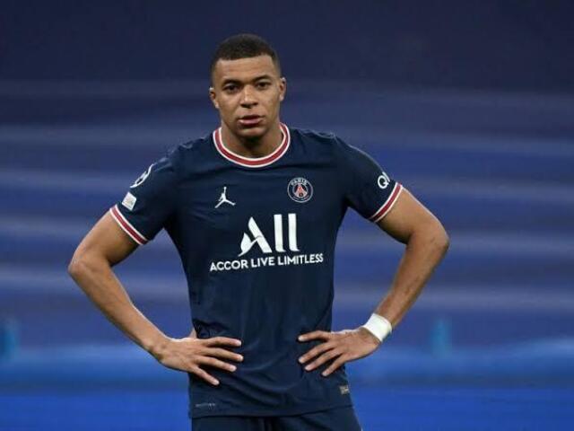 Você seria o Mbappe!