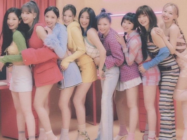 Você realmente conhece o TWICE?