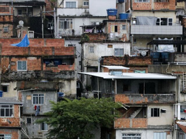 Nas favelas