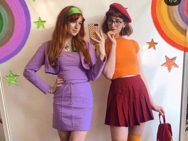 Daphne E Velma