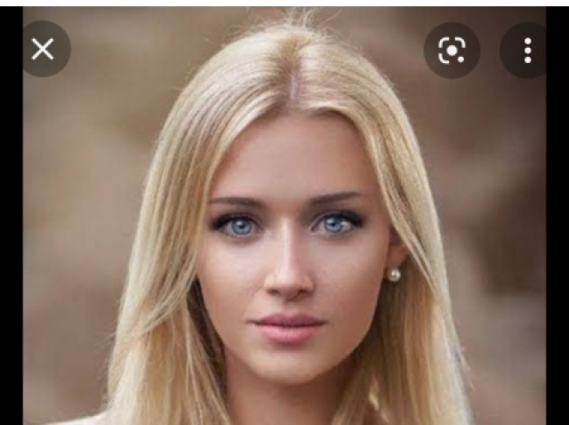 Loira,bonita,jovem tudo que eu quero! 💛😍