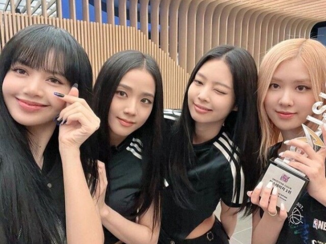 Que música do blackpink você seria?