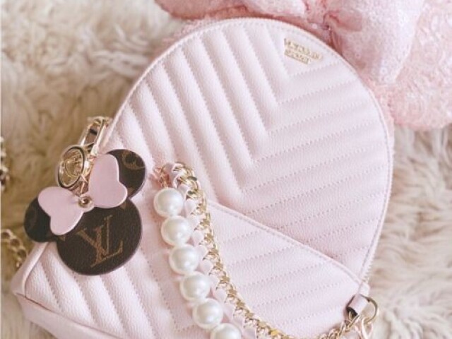 Mochila (soft e rosa)