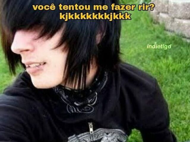 alexandre no tutorial de hoje, como ser emo 😎😎😎