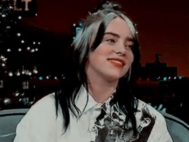 A mais jovem a ganhar os quatro principais prêmios do Grammy em um ano.