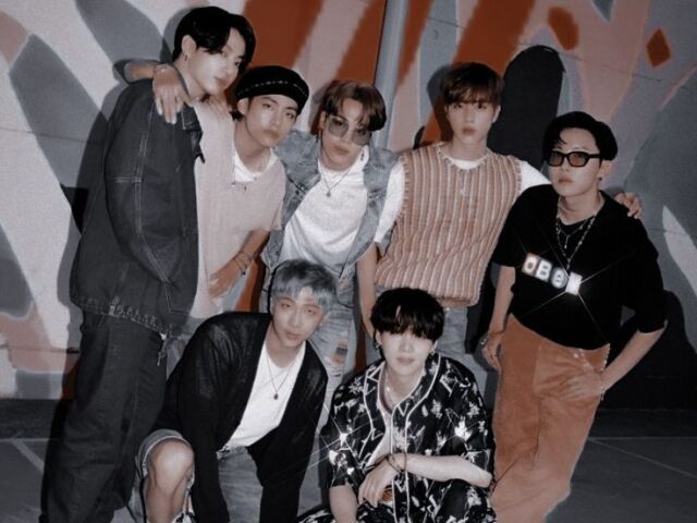 Monte sua mansão e direi com quem do BTS você se casaria