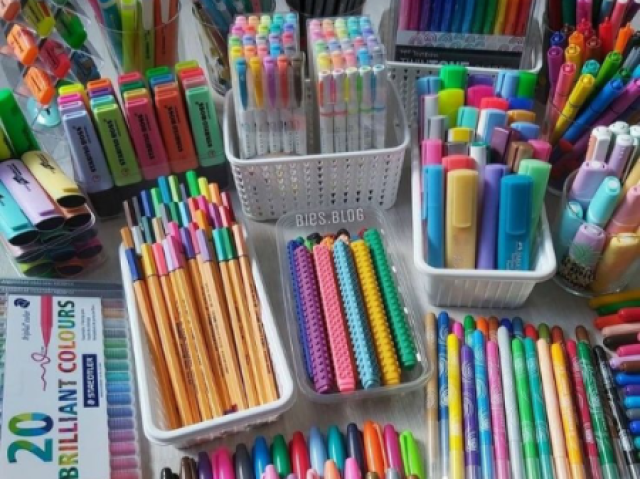 Escolha seu material escolar💫
