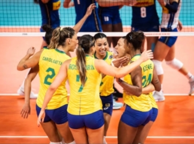 Jogar vôlei