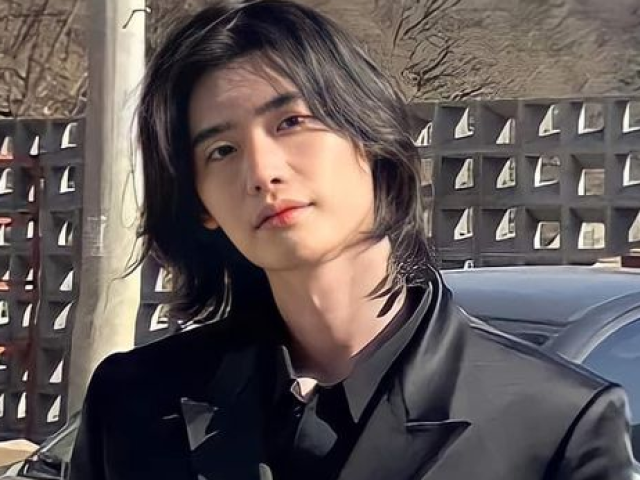 Lee Jong-suk