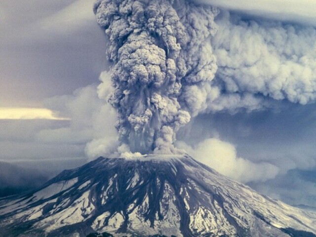 Vulcão em erupção