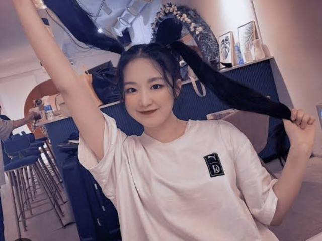 Shuhua - (G)idle